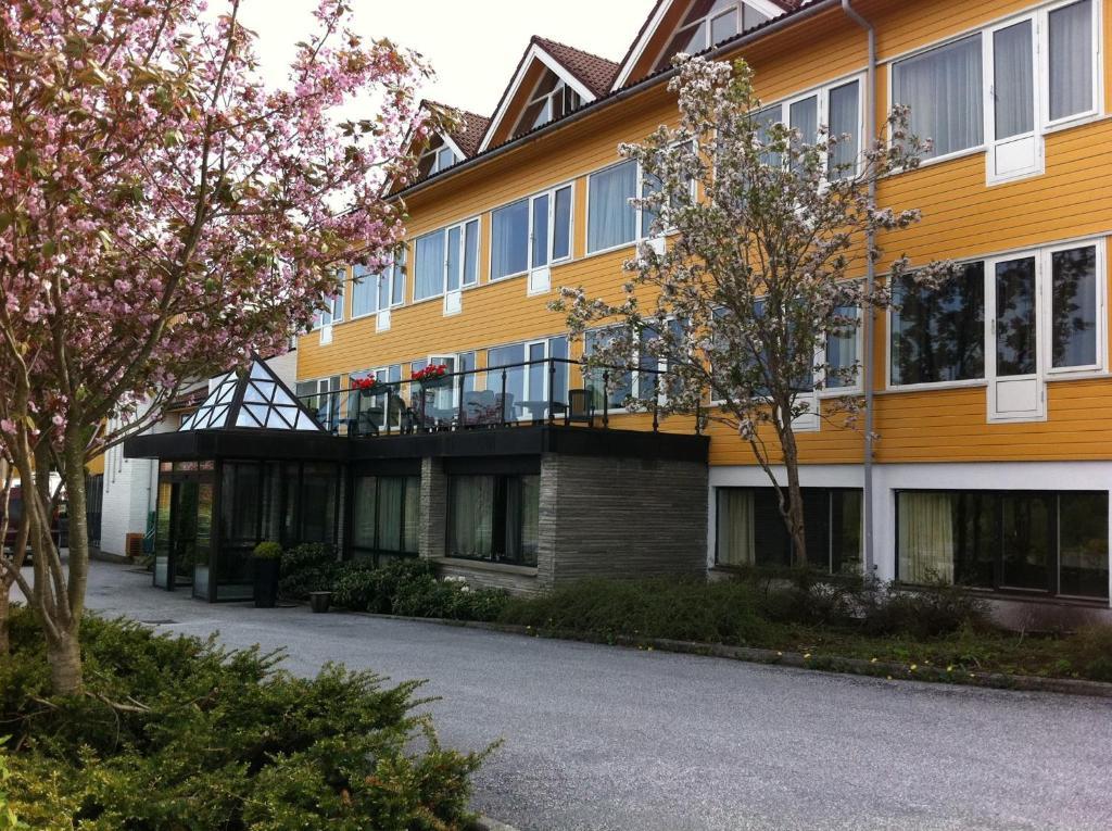 Alver Hotel Alversund ภายนอก รูปภาพ