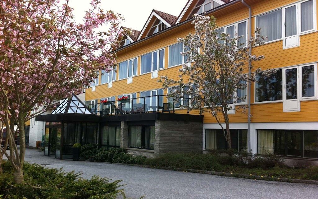 Alver Hotel Alversund ภายนอก รูปภาพ